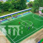 Wiwilí con moderna cancha con grama sintética 