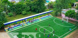 Wiwilí con moderna cancha con grama sintética 