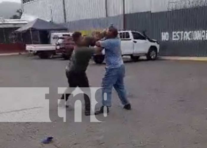 Foto: Pleito en terminal de buses en Estelí / TN8