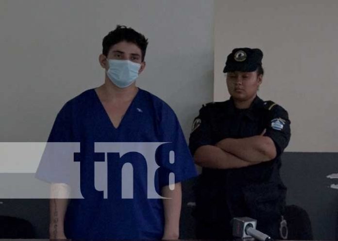 Foto: Caso sangriento en el Mercado Oriental de hombre que asestó cuchillazo a otro / TN8