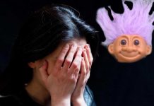 Despiden a mujer por «desaseo»: La acusaron de tener el «sobaco peludo» Despiden a una mujer de su trabajo por tener pelo en las axilas