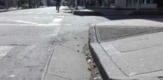 Foto: ¡En pleno andén! Mujer es arrollada por un vehículo en Tegucigalpa, Honduras / Cortesía