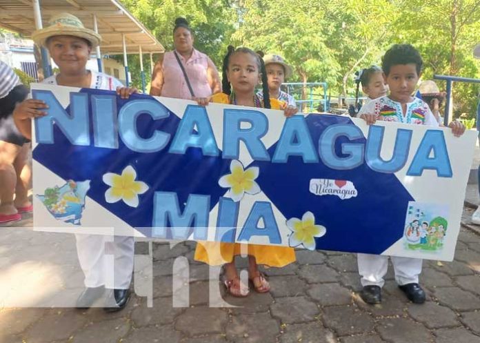 1 Foto: “Derroche de tradición y orgullo nacional” Así celebran los estudiantes del colegio Elvis Díaz/TN8