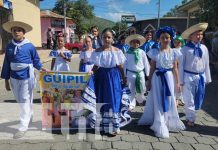 Estudiantes bajo un radiante sol de Septiembre, haciendo patria en Ocotal Foto: Estudiantes bajo un radiante sol de Septiembre, haciendo patria en Ocotal/TN8