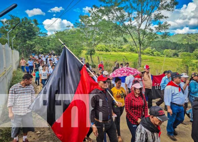 1 Foto: “Patria Bendita y Libre” Nicaragua se enorgullece con alegre caminata / TN8