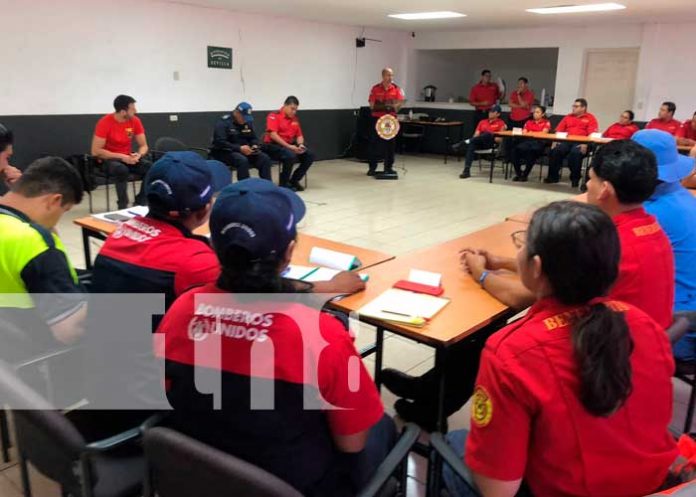 Bomberos Unidos de Nicaragua abren curso de rescate de personas en accidentes de tránsito