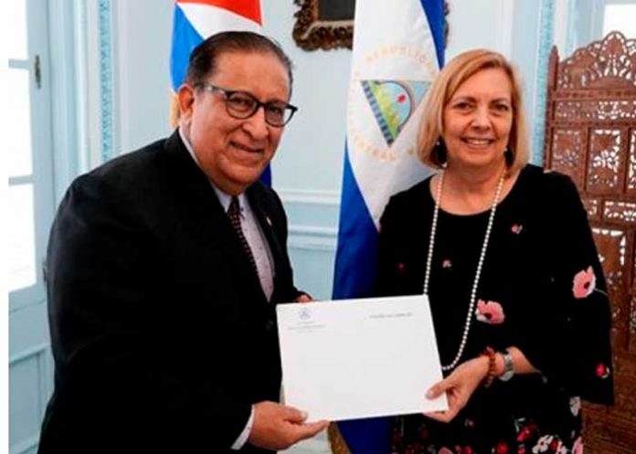 1 Cuba recibió las Copias de Estilo del nuevo embajador nicaragüense