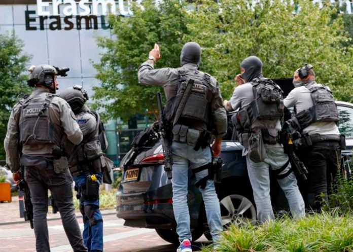 1 Desgarrador: Dos muertos en tiroteo en salón de niños