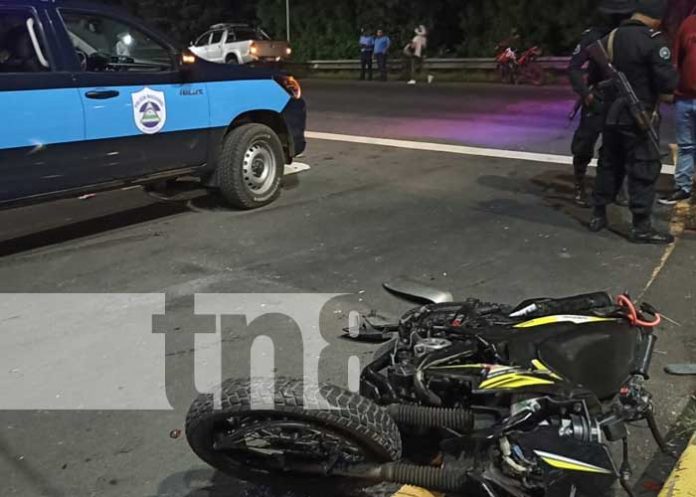Foto: Accidente de tránsito deja a dos personas lesionadas en carretera a Masaya/TN8
