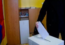 Ciudadanos de Eslovaquia acuden a las urnas para elegir nuevo Parlamento