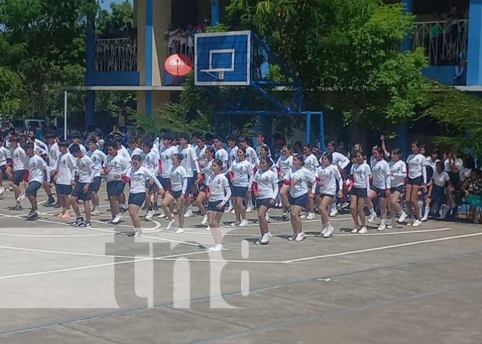 Foto: “Espectáculo escolar” se desarrolló en el Instituto Rigoberto López Pérez en Managua/TN8