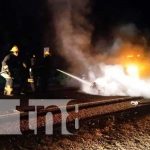 ¡Gritaban que estaba con vida! Accidente deja un fallecido en carretera Panamericana Norte Foto: ¡Gritaban que estaba con vida! Accidente deja un fallecido en Sébaco / TN8