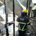 Bomberos impidieron que incendio acabará con varios apartamentos en Bluefields Foto: Bomberos impidieron que incendio acabará con varios apartamentos en Bluefields/TN8
