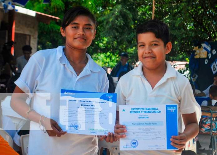 Foto:¡Empoderamiento Educativo en Nandaime! Jóvenes de El Manchón, son certificados/TN8