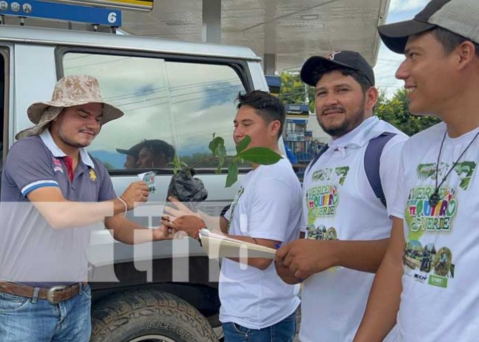 Foto: “Adopta un árbol” de la campaña “verde, que te quiero verde” en Juigalpa, Chontales/TN8