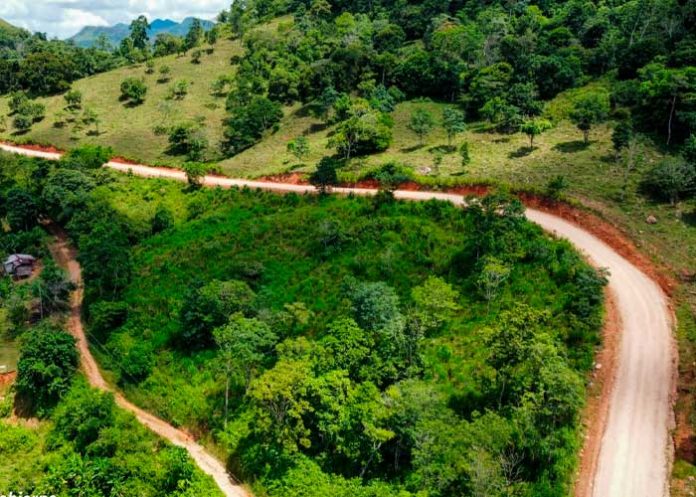 Foto: Reparación de vía llena de alegría y felicidad en Siuna /cortesía