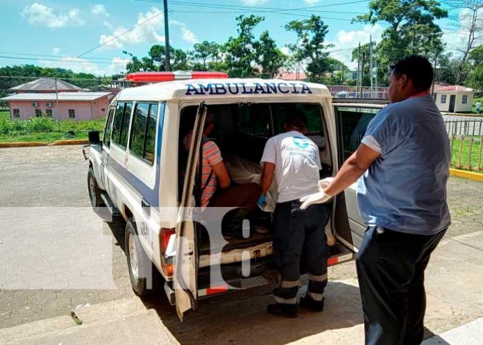 Mujer lo envío al hospital con las viseras de fuera en Laguna de Perlas