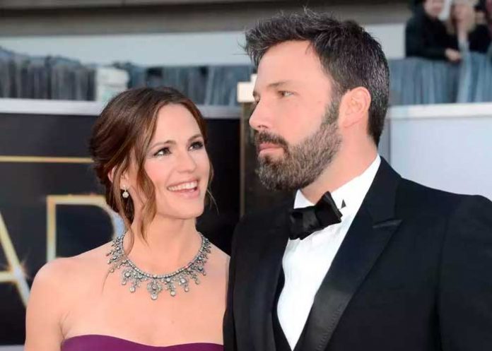 ¿Y JLo? Ben Affleck y Jennifer Garner son captados muy cariñosos