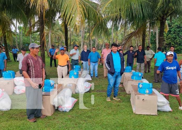 3 Foto: Bonos de pesca para familias afectadas por los huracanes Eta e Iota en Bilwi / TN8