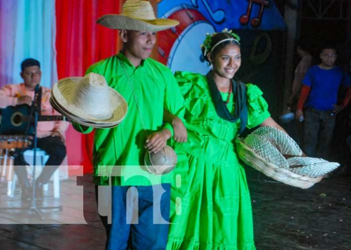 Foto: ¡Monimbo corona a su nueva India Bonita!/TN8