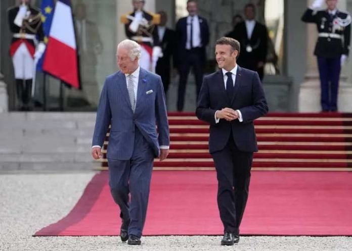 4 Foto: Carlos III en su primera visita como Rey a Francia /cortesía