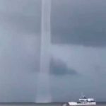 ¡Asombro en Honduras! Tromba marina deslumbra a turistas y residentes Foto: ¡Asombro en Honduras! Tromba marina deslumbra a turistas y residentes/Cortesía