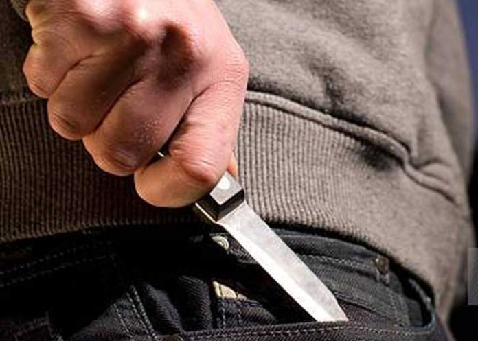 Brutal puñalada le traspaso el pecho y le perforó el pulmón a un joven