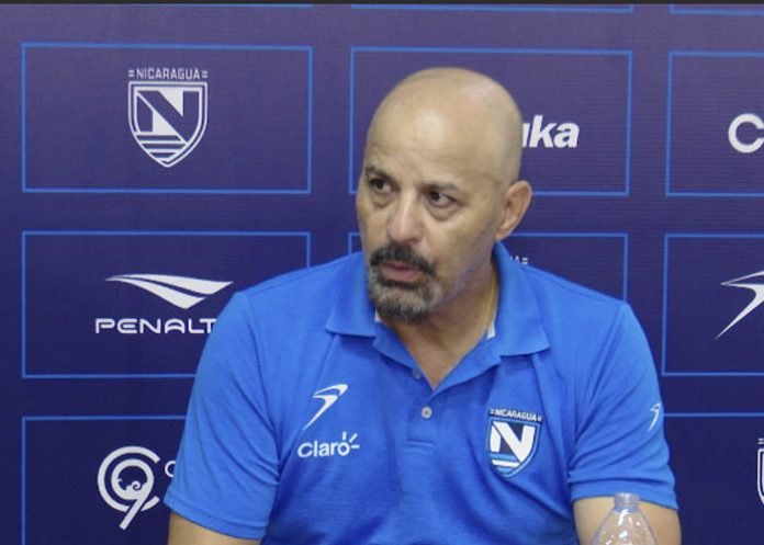 Fantasma Figueroa invicto con la Selección