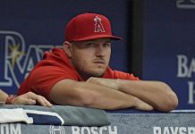 Mike Trout limitado a 82 juegos