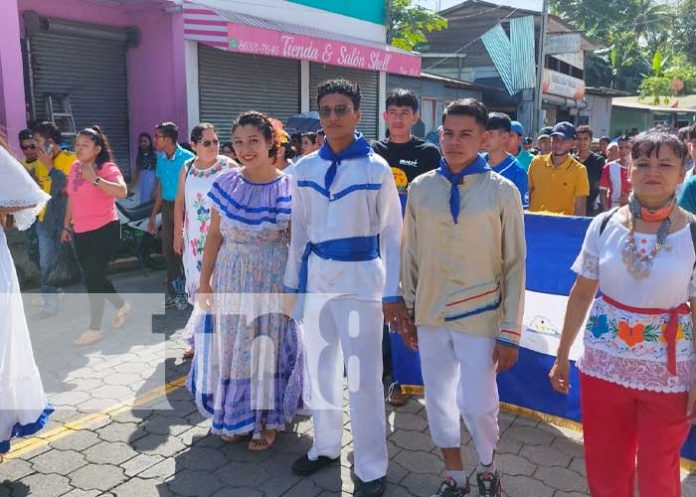 Grupos de danza de los centros educativos de Siuna