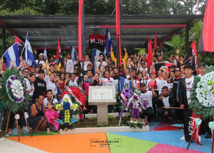 Foto: Homenaje a héroes de Salto Grande, Bonanza / TN8