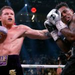 ‘Canelo’ Álvarez vence a Charlo y retiene su corona indiscutida del supermediano Canelo retiene títulos supermedianos