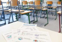 Alumna es regañada por querer tomar clases en bikini