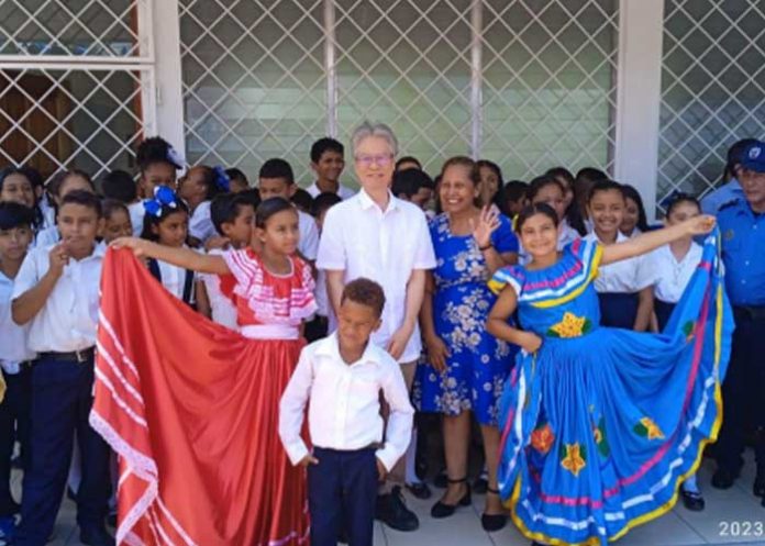 Escuela El Progreso en Muelle de los Bueyes se transforma con el apoyo de Japón
