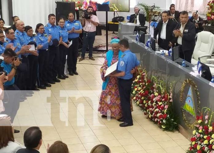 Foto: 44 aniversario de la Policía Nacional, conmemorado en la Asamblea de Nicaragua / TN8