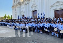 Todos juntos cantan a la patria: Mega concierto patriótico en León Foto: Coro estudiantil para saludar a la patria en León / TN8