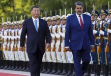 Presidente Maduro tras acuerdo con China: «Vamos pa’ la luna» Foto: Nicolás Maduro con Xi Jinping