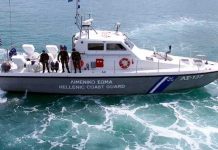 Hallan 14 personas en una isla tras la tragedia de un barco
