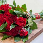 Asesinada a puñaladas tras “rechazar flores” en Londres