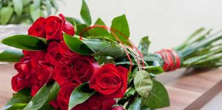 Asesinada a puñaladas tras “rechazar flores” en Londres