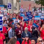 Se intensifican las huelga del sector automotriz en Estados Unidos Se intensifican las huelga del sector automotriz en Estados Unidos