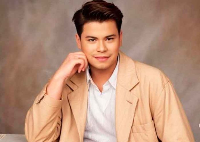 Foto: ¡El regreso de los años 90! Yearbook Challenge causa furor en redes sociales/Cortesía