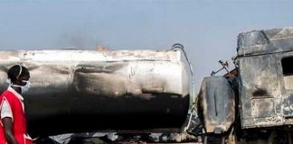 Foto: Al menos 30 muertos fue el resultado de una explosión de un camión cisterna en Nigeria/Cortesía