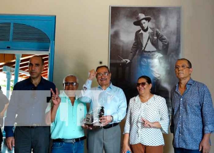 1 Foto: Sr. Farid B. Sarouth Mahebe (Ramzy Rahah) recorre Masaya y conoce su arte y creatividad/Tn8