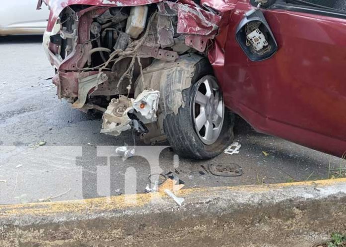 1 Foto: Motociclista ocasiona que señora de 79 años se volcara en Managua/TN8