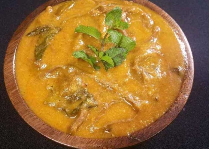 Foto: Nicaragüense degustan de un riquísimo indio viejo en la Plaza de Colores / TN8