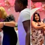 Expone a su mamá en una fiesta por ser la amante de su novio Expone a su mamá en una fiesta por ser la amante de su novio