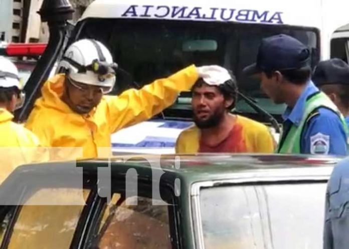 Foto: ¡Sujeto roba vehículo y termina estrellándose en plena vía pública en Somoto!/TN8
