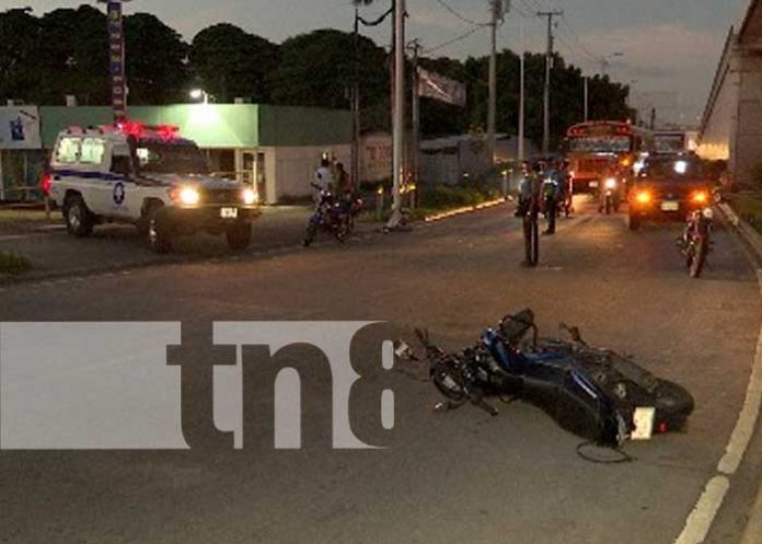 1 Foto: Conductor ebrio provoca accidente y deja un lesionado en paso desnivel del 7 sur / TN8