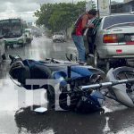 Motociclista grave tras ser impactado por un taxi y luego por otro vehículo en Juigalpa Foto: Motociclista grave tras ser impactado por un taxi y luego por otro vehículo en Juigalpa / TN8